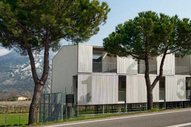 Mecki Apartments - Ferienwohnung Nago-Torbole