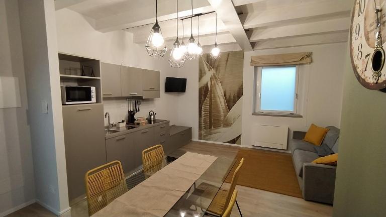 Appartamenti il borgo girasole - B&B Busca