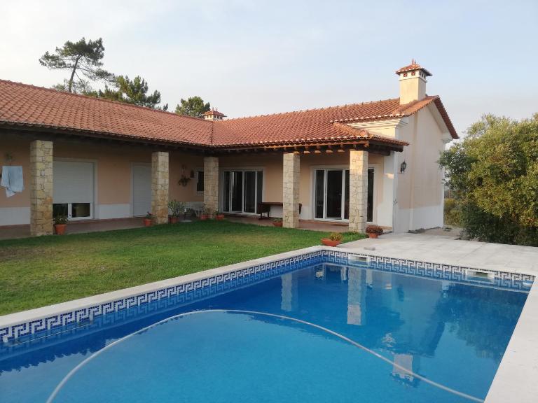 Villa Gomes Pedro - Chambres d'hôtes Tomar
