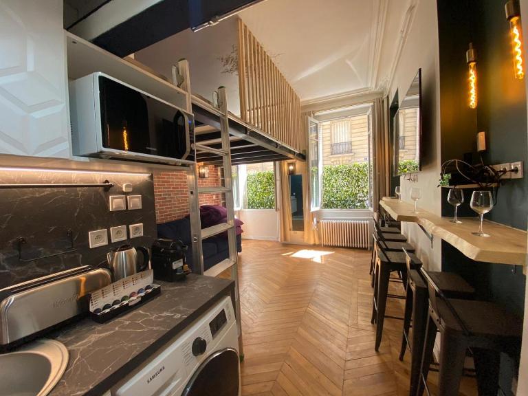 Beautiful mini Loft near Saint-Lazare - Ferienwohnung Paris