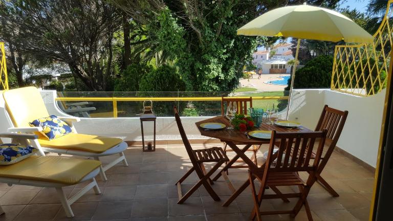 Sunshine Apartment - Ferienwohnung Quarteira