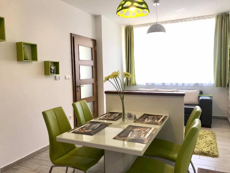 Rubin Eszter Apartman Sárvár - Bed and Breakfast Sárvár