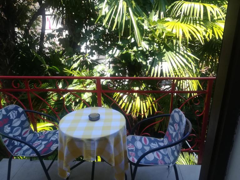 Romantic room with balcony - B&B Lovran