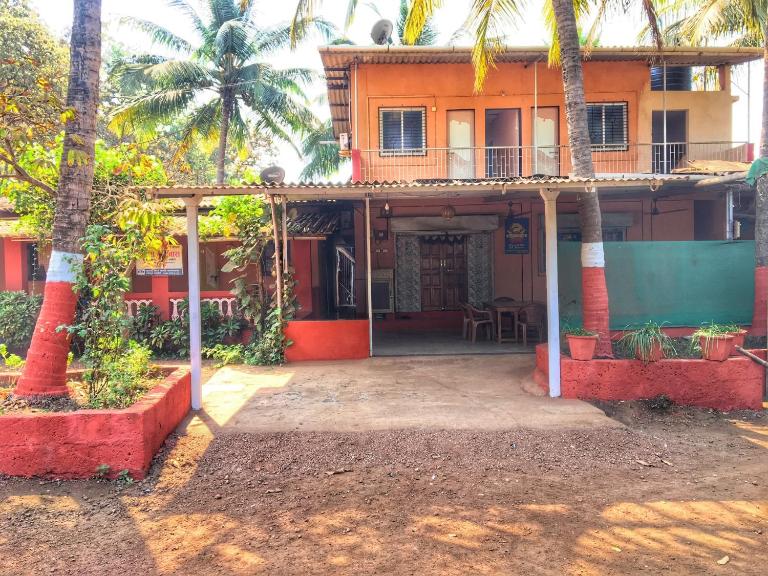 Hotel AVIRAJ NIVAS - Bed and Breakfast Dāpoli