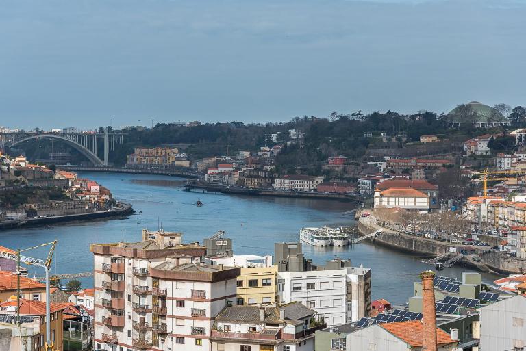 River View Building - Ferienwohnung Vila Nova de Gaia