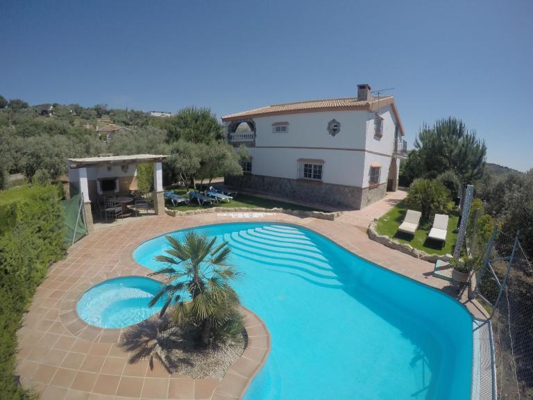 Casa Lo Pinto Private Pool Villa South of El Torcal -UNESCO- - Chambres d'hôtes La Joya