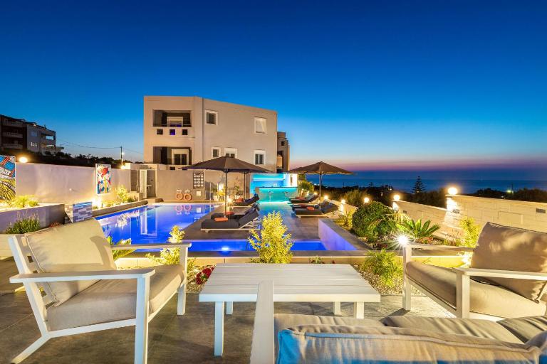 Talos Luxury Suites - B&B Kounoupidianá