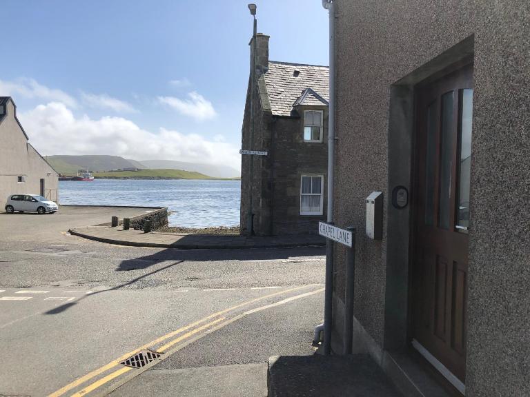 Cosy holiday home, Scalloway, Shetland. - B&B Scalloway