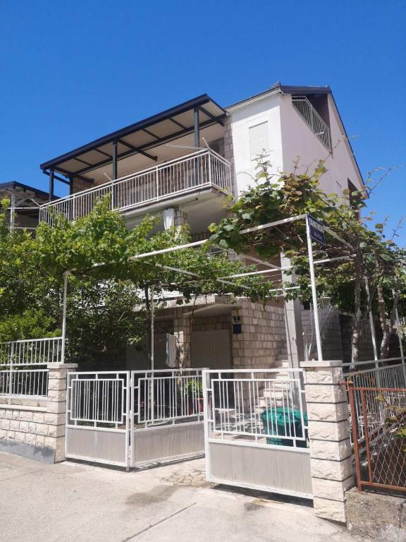 Apartment Dada 2 - Chambres d'hôtes Podaca