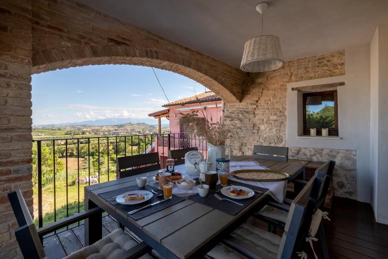 Borgo Case Lucidi relax - B&B Torano Nuovo