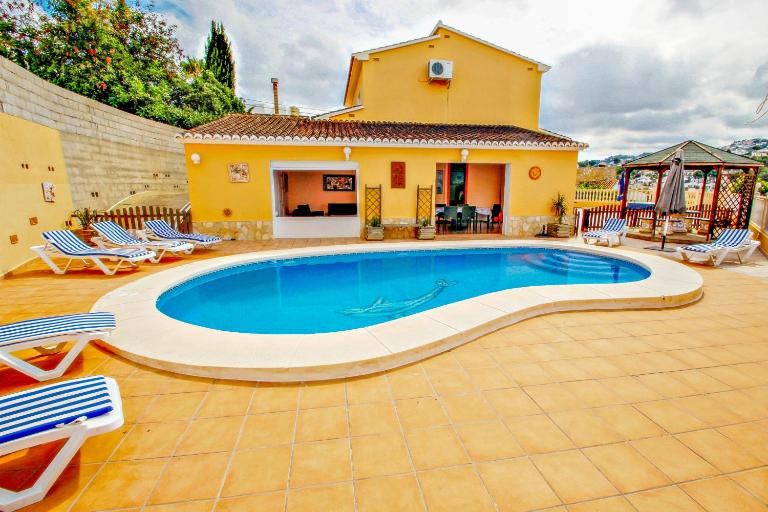 Angevic - a delightful villa located in the town of Moraira - B&B Moraira