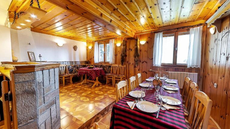 Къща за гости Каневи - B&B Momchilovtsi