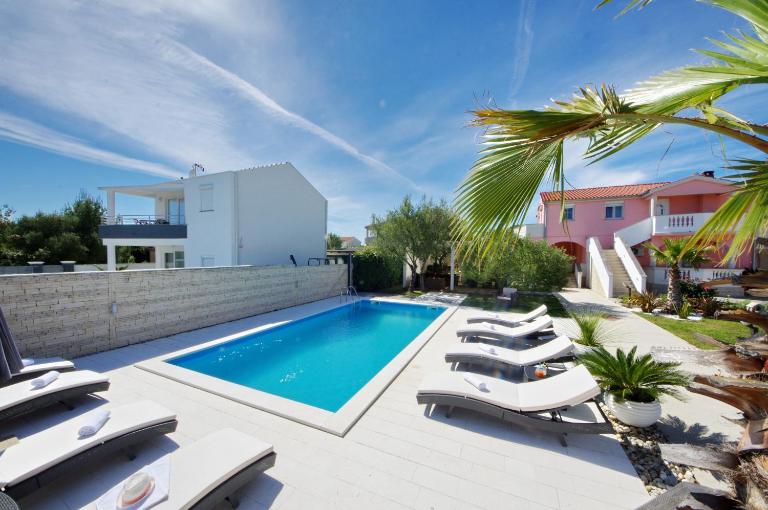 Apartmani Emili - B&B Sukošan