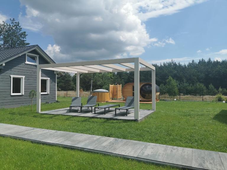 ARKADIA - Domki z balią i sauną nad Wartą - B&B Prusicko