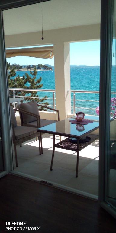 Apartment Sanja - B&B Petrcane