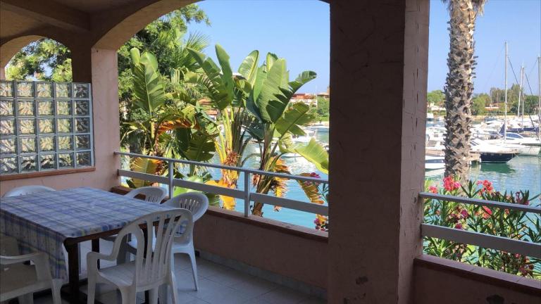 trilocale "Alicudi" in Portorosa - B&B Furnari