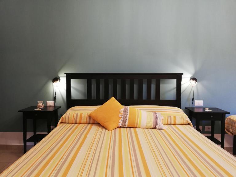 The Yellow House - B&B Fiumicino