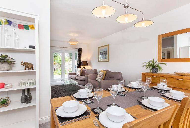 Woodlea House with Free Parking - B&B York