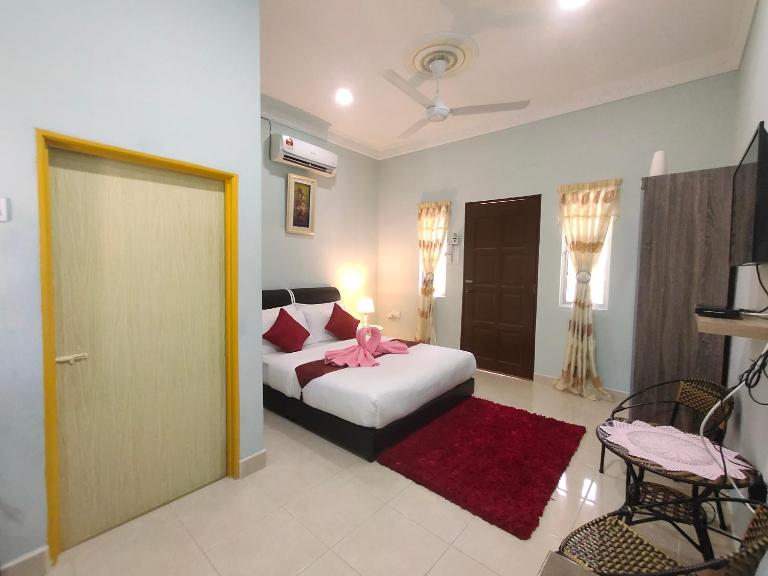 Ku's Roomstay - B&B Pantai Cenang
