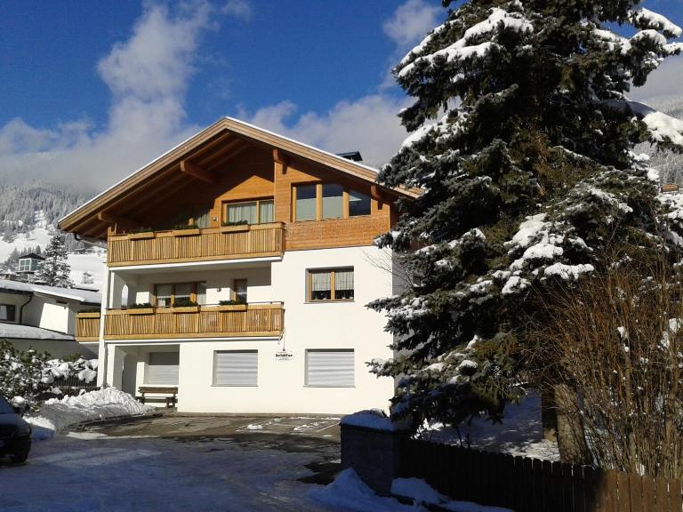 Appartements Schäfer - Ferienwohnung Innichen