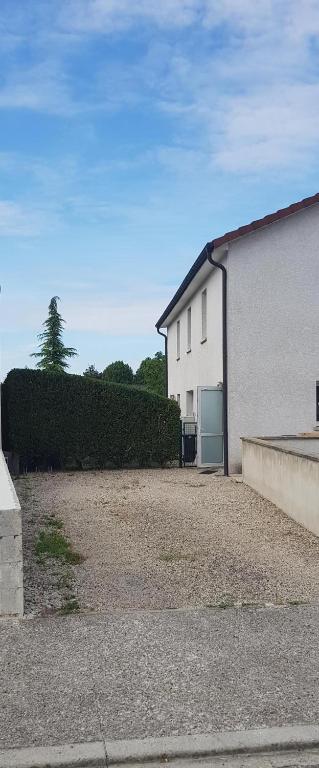 L ATELIER - Ferienwohnung Courtisols