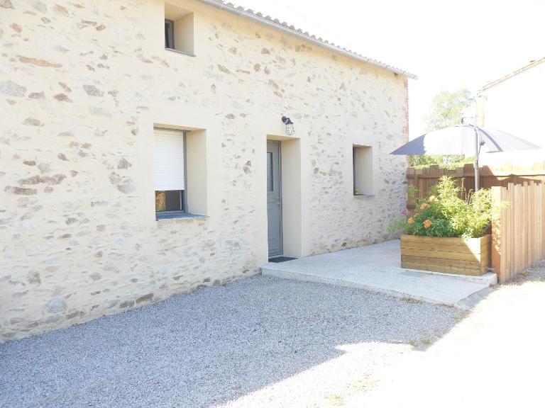 Gîte rural 3 étoiles, 4 pers Puy du fou vendée ,montaigu clisson, côte vendéenne - B&B La Boissière-de-Montaigu