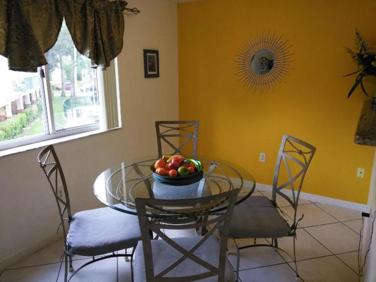 Charming Kendall Home - B&B Kendall