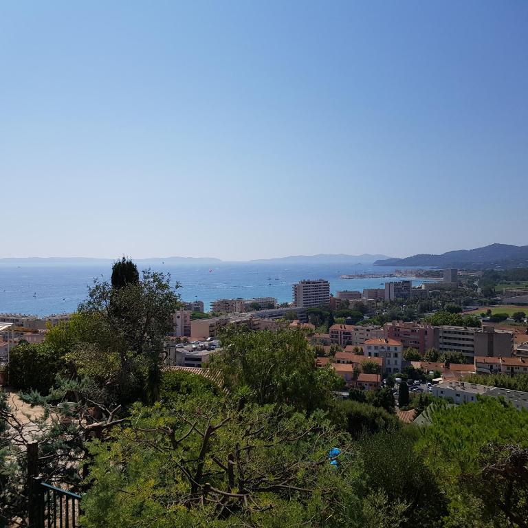 Grand F2 vue mer - Ferienwohnung Le Lavandou