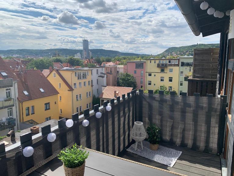 Apartment Skyline of Jena, luxuriös, einzigartig, free Wifi, Parkplatz, klimatisiert, zentral - Bed and Breakfast Jena