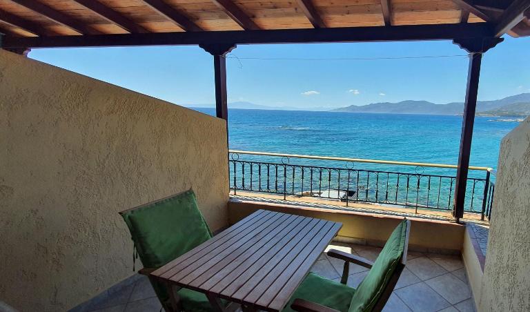 Halikoura Beach Apartments - B&B Stoúpa