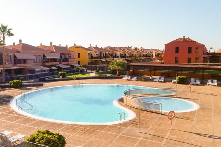Vivienda vacacional A38473 bonita, agradable y tranquila en Tenerife - Chambres d'hôtes Costa del Silencio