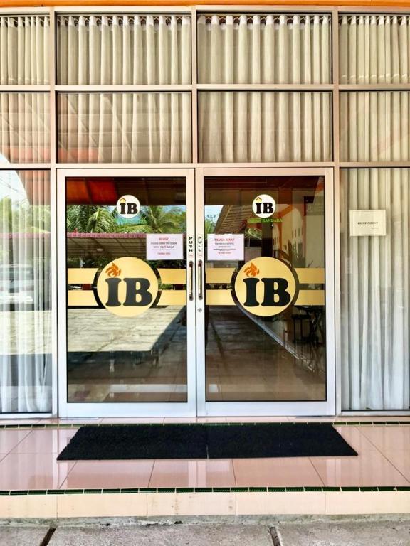 Penginapan Intan Bandara - B&B Duku