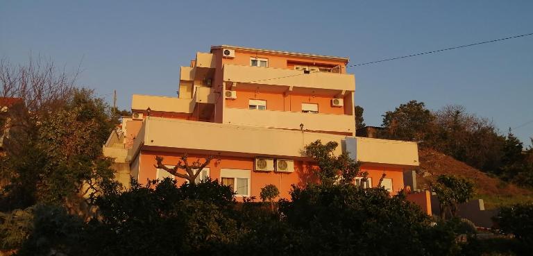 Villa Luketa - Ferienwohnung Podstrana