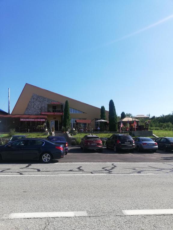 Restaurant Cazare Vi La Maria - Ferienwohnung Baia de Fier