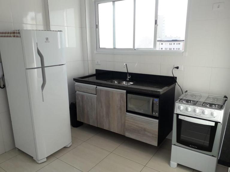 EXCELENTE APARTAMENTO NOVO - PRÓXIMO a PRAIA COM INTERNET !! - B&B Praia Grande