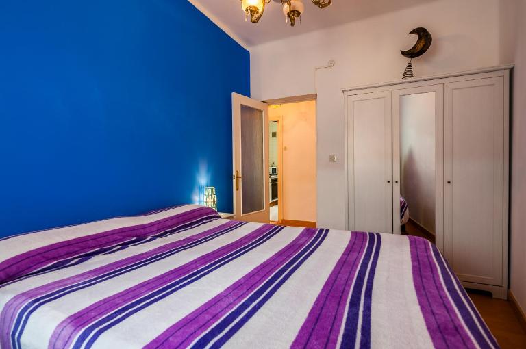 Santoña Paseo Marítimo 2ª linea playa, Llegada autónoma, Wifi - B&B Santoña