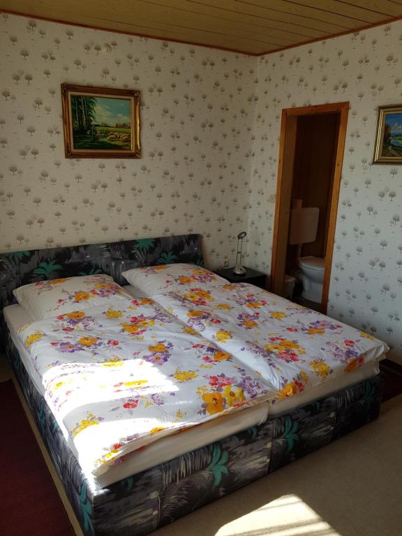 Hübinger Treff 2 - Ferienwohnung Hübingen
