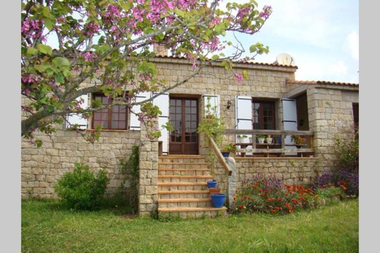 Maison de charme proche mer en Corse du Sud - Chambres d'hôtes Sollacaro