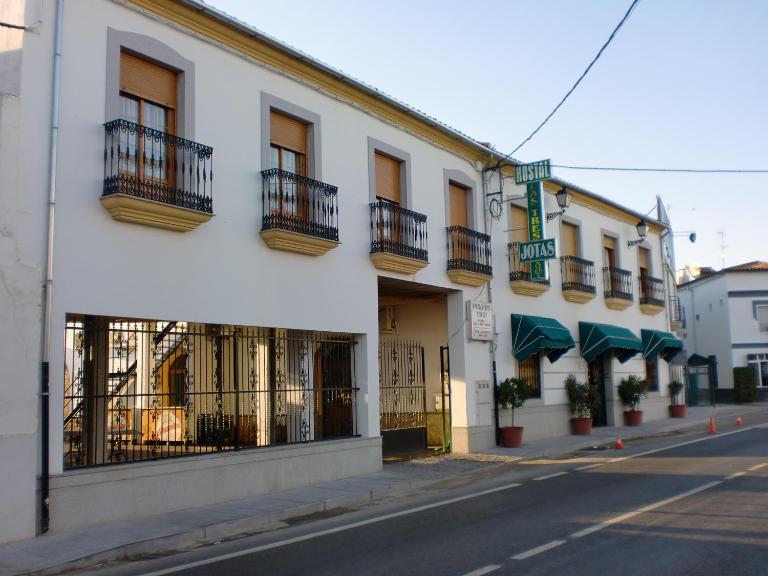 Hostal las Tres Jotas - Chambres d'hôtes Alcaracejos