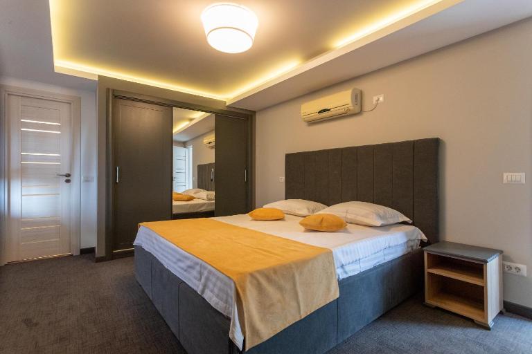 Corso Apartments B&B - B&B Focşani