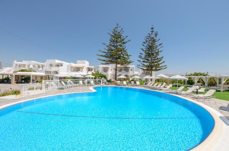 Birikos Hotel & Suites - B&B Agios Prokopios