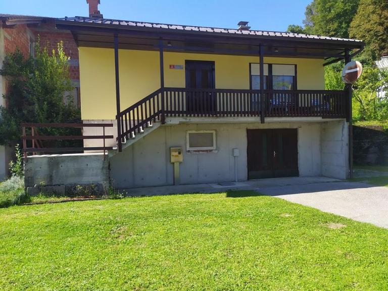 Hiša Belin - B&B Podbela