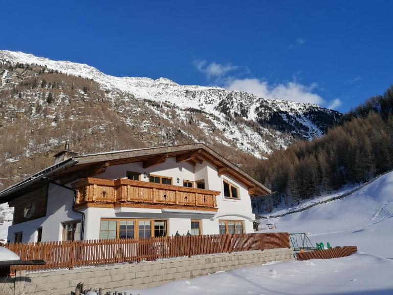 Landhaus Alpenjäger - B&B Solden