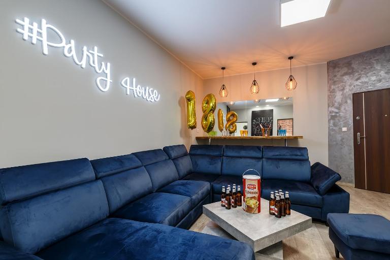 #PartyHouse Poznan - Ferienwohnung Posen