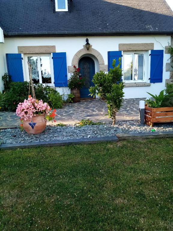 maison aux volets bleus - Chambres d'hôtes Quévert