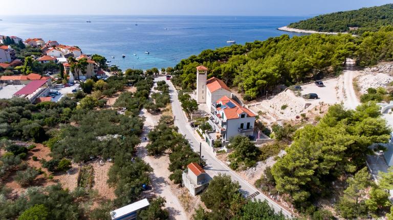 ISLAND HVAR LUXE Holiday Villa Maslina with Beach - B&B Milna