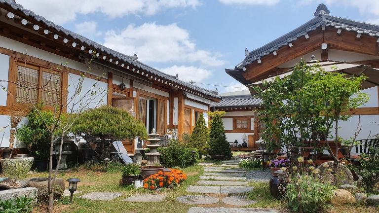 Dorandoran Guesthouse - B&B Gyeongju