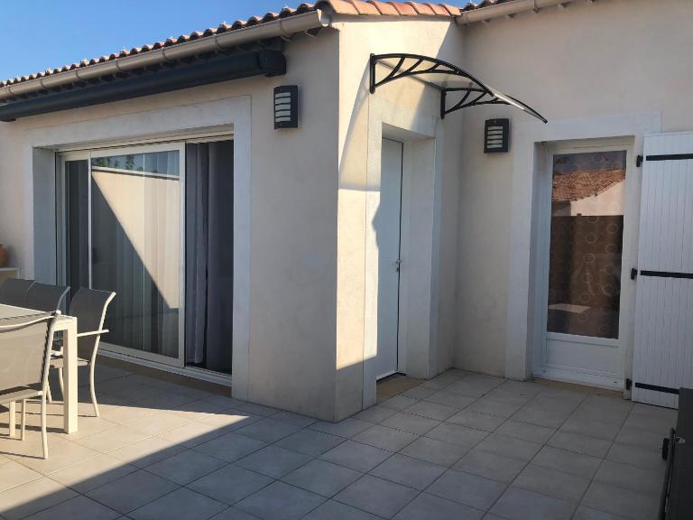 Maison individuelle à 10 mn à pied du centre ville - B&B Uzès
