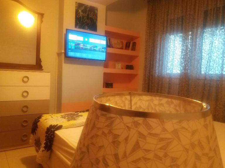 Apartment with Balcony and Parking - Ferienwohnung Kavala