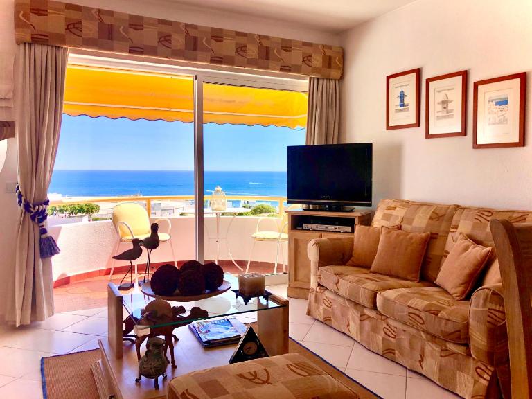 Gil Eanes Ocean View Nautical Apartment - Bed and Breakfast Albufeira
